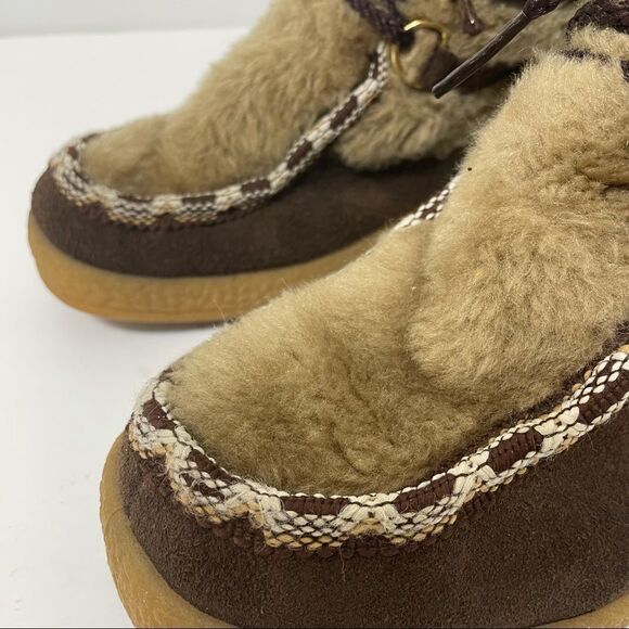Quoddy Brown Suede Faux Fur Wool Lined Lace Up Moccasin Boots - Picture 3 of 15
